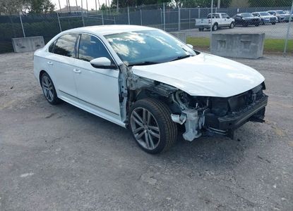 Vehicle Report for VIN 1VWDT7A39HC043690 - Image 1
