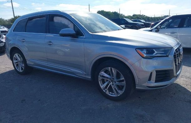 Raport pojazdu dla VIN WA1LJAF73MD034737 - Obraz 1