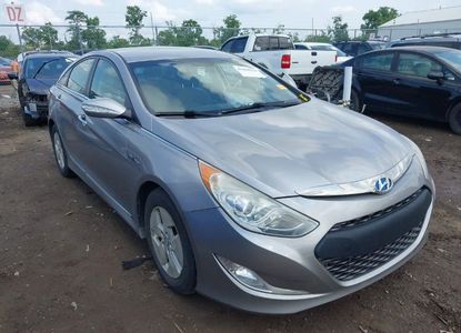 Raport pojazdu dla VIN KMHEC4A49BA002280 - Obraz 1