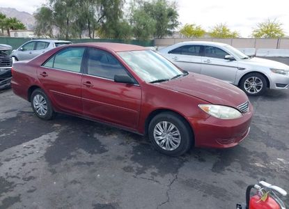 Vehicle Report for VIN 4T1BE30K45U427612 - Image 1