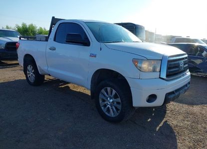 Informe del vehículo para VIN 5TFKW5F18AX003581 - Imagen 1