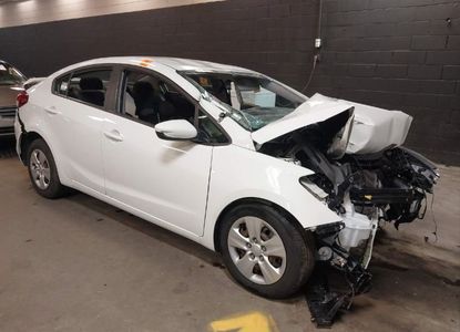 Vehicle Report for VIN 3KPFK4A74HE019922 - Image 1