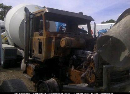 تقرير المركبة لـ VIN 1M2AX13C8EM023565 - الصورة 1