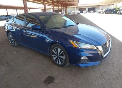 Vehicle Report for VIN 1N4BL4BV3KN302412 - Image 1