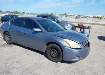 Vehicle Report for VIN 1N4AL2AP6AN430340 - Image 1