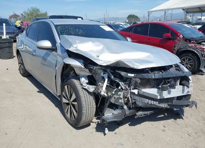 Vehicle Report for VIN 1N4BL4DV3NN380173 - Image 1