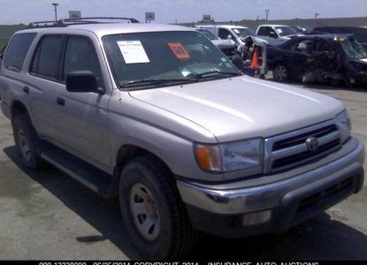 Звіт про транспортний засіб для VIN JT3GM84R0X0040765 – зображення 1