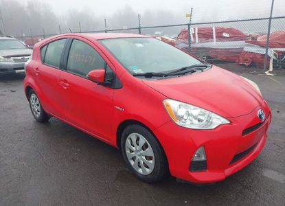 Raport vehicul pentru VIN JTDKDTB38D1551198 - Imaginea 1