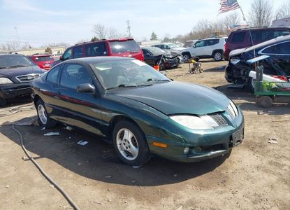 Vehicle Report for VIN 1G2JB12F537317066 - Image 1