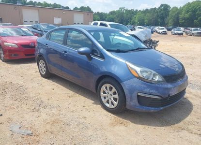 Vehicle Report for VIN KNADM4A39G6563512 - Image 1