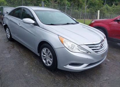 Vehicle Report for VIN 5NPEB4AC6BH283719 - Image 1