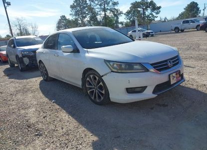 Vehicle Report for VIN 1HGCR2F58FA043555 - Image 1