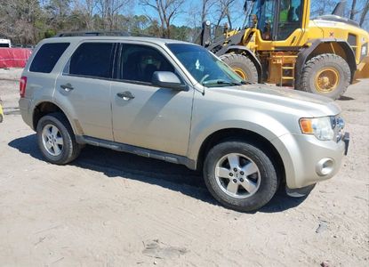 Vehicle Report for VIN 1FMCU0C75CKA78966 - Image 1