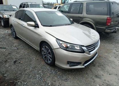 Informe del vehículo para VIN 1HGCR2F52FA215532 - Imagen 1