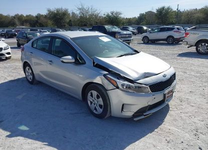 Vehicle Report for VIN 3KPFL4A71HE016747 - Image 1