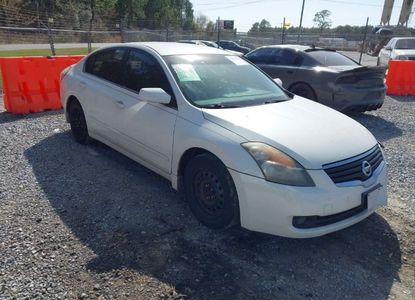 Vehicle Report for VIN 1N4AL21E39N554351 - Image 1