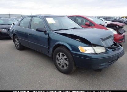 Raport vehicul pentru VIN 4T1BF22K0WU052338 - Imaginea 1