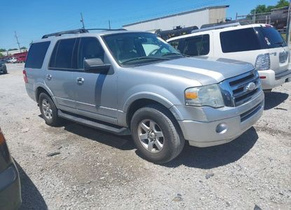 Vehicle Report for VIN 1FMJU1F53AEA15092 - Image 1