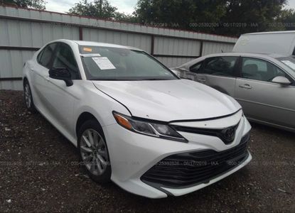 Raport pojazdu dla VIN 4T1B11HK0KU160890 - Obraz 1