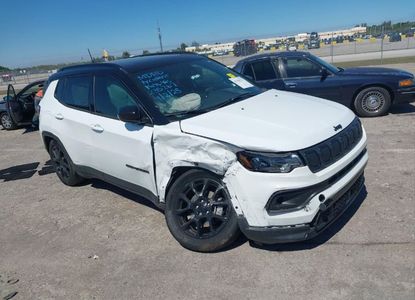 Vehicle Report for VIN 3C4NJCBB0NT235267 - Image 1