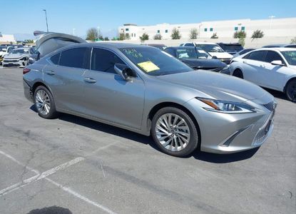 Vehicle Report for VIN JTHB21B10K2043757 - Image 1