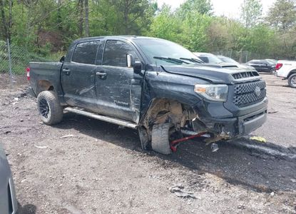 Vehicle Report for VIN 5TFDW5F18JX715775 - Image 1