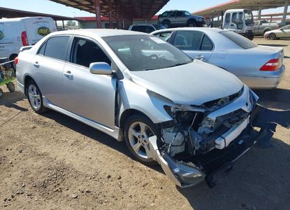 Raport pojazdu dla VIN 2T1BU4EE9CC777988 - Obraz 1