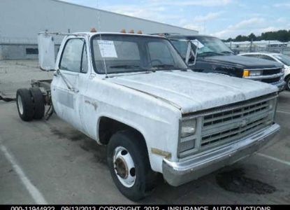 Informe del vehículo para VIN 1GBHR34KXHS155570 - Imagen 1