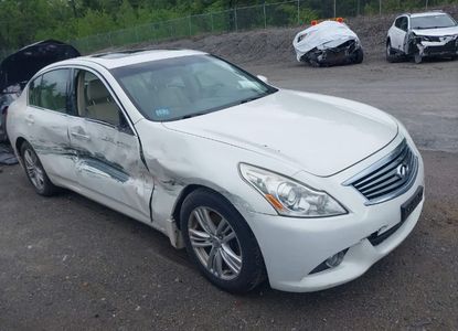 Raport pojazdu dla VIN JN1CV6AR3DM761007 - Obraz 1