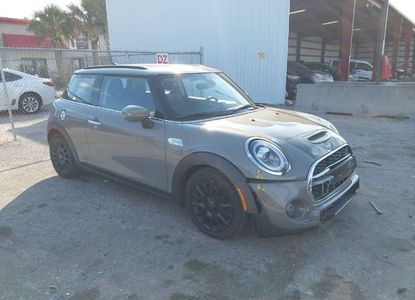 Отчет о транспортном средстве для VIN WMWXR5C00L2M23924 - изображение 1