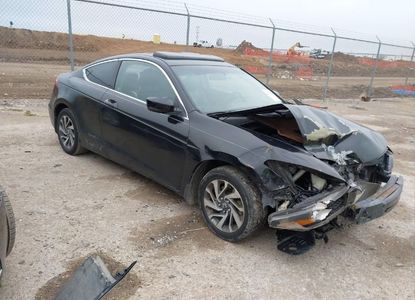 Vehicle Report for VIN 1HGCS12808A023091 - Image 1