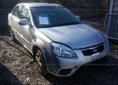 Raport pojazdu dla VIN KNADH4A30B6736735 - Obraz 1