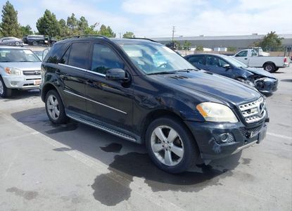 Vehicle Report for VIN 4JGBB5GB3BA642633 - Image 1
