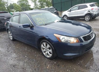 Informe del vehículo para VIN 1HGCP2F76AA039987 - Imagen 1