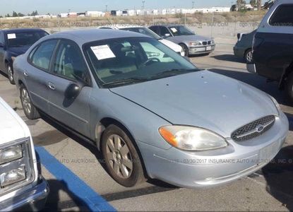 Raport pojazdu dla VIN 1FAFP5220YA104582 - Obraz 1