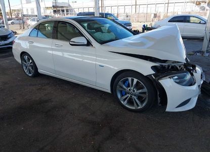 Raport pojazdu dla VIN 55SWF4HB6HU222964 - Obraz 1