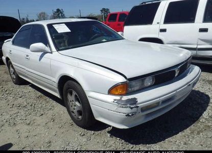 Informe del vehículo para VIN JA3AP47H8SY018400 - Imagen 1