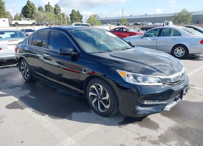 Informe del vehículo para VIN 1HGCR2F71GA223298 - Imagen 1