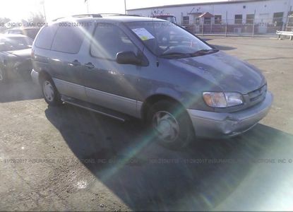 Fahrzeugbericht für VIN 4T3ZF13C0WU021355 – Bild 1