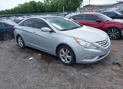 Informe del vehículo para VIN 5NPEC4AC4DH670897 - Imagen 1