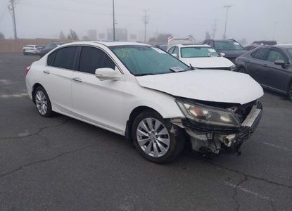 Raport pojazdu dla VIN 1HGCR2F80DA103710 - Obraz 1