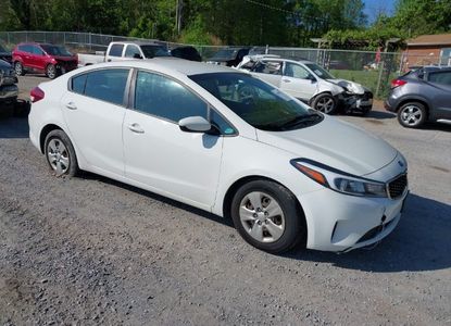 Raport pojazdu dla VIN 3KPFK4A74JE195259 - Obraz 1