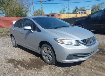 Informe del vehículo para VIN 2HGFB2F56FH514539 - Imagen 1