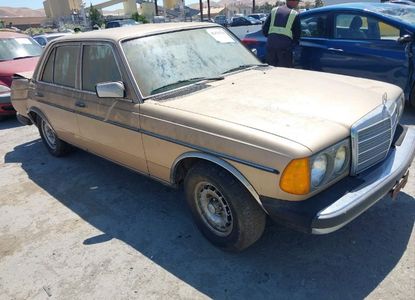 Informe del vehículo para VIN WDBAB30A9BB219442 - Imagen 1