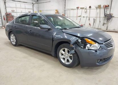 Vehicle Report for VIN 1N4AL21E69N509582 - Image 1