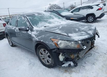 Informe del vehículo para VIN 1HGCP2F42CA177566 - Imagen 1