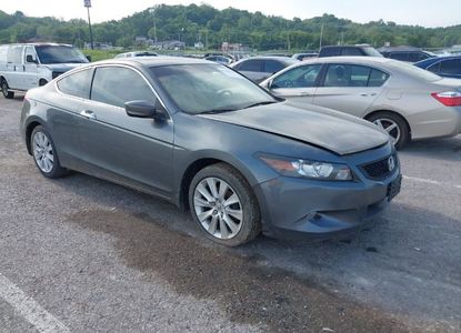 Vehicle Report for VIN 1HGCS228X8A002934 - Image 1