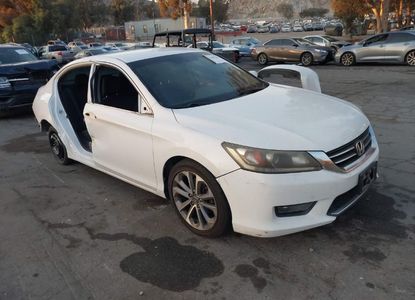 ავტომობილის ანგარიში VIN 1HGCR2F55FA115831 -ისთვის - სურათი 1