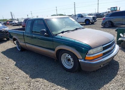 Informe del vehículo para VIN 1GCCS19X5T8174486 - Imagen 1