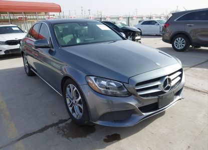 Raport pojazdu dla VIN 55SWF4JB1HU188040 - Obraz 1